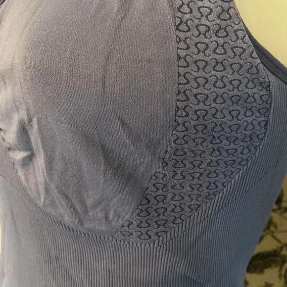 Lululemon tank top - Picture 2 of 5